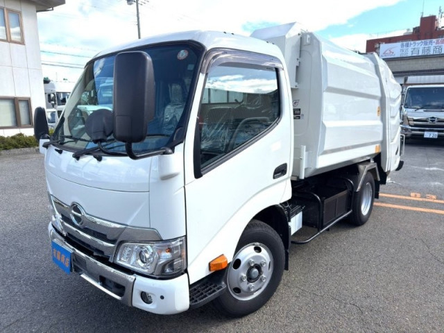 日野 デュトロ 小型 塵芥車（プレス式） 2RG-XZU605X(113896) 1枚目