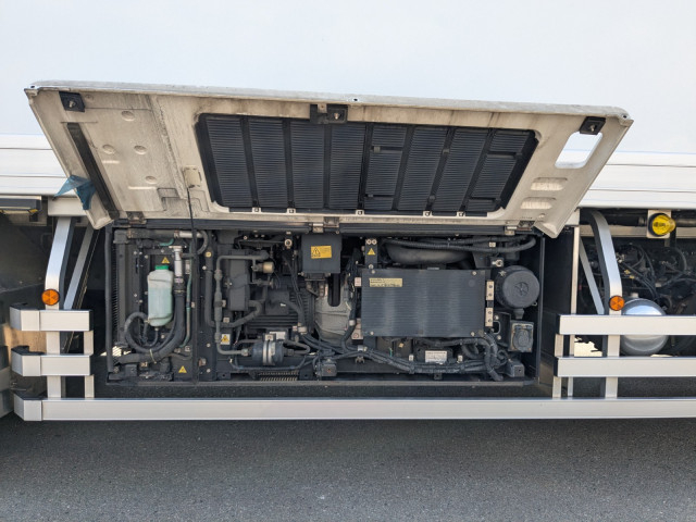 日野 プロフィア 大型 冷蔵冷凍バン 2DG-FR1AHG(107698) 39枚目