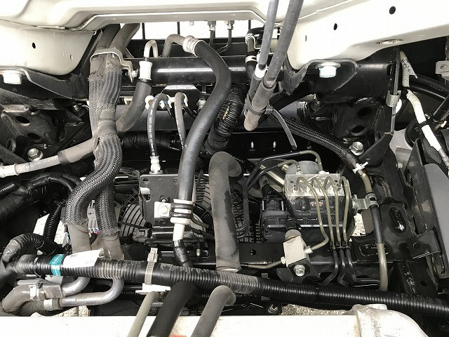 いすゞ エルフ 小型 平ボディ 2RG-NHR88A(111498) 21枚目