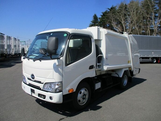 日野 デュトロ 小型 塵芥車（プレス式） 2RG-XZU605X(9574) 1枚目