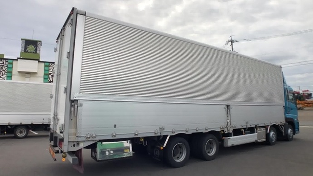 UDトラックス（日産） クオン 大型 ウィング QKG-CG5ZA(37354) 25枚目