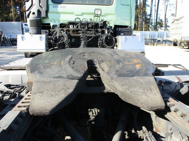 UDトラックス（日産） クオン 大型 トラクタ QKG-GK6XAD(9277) 19枚目