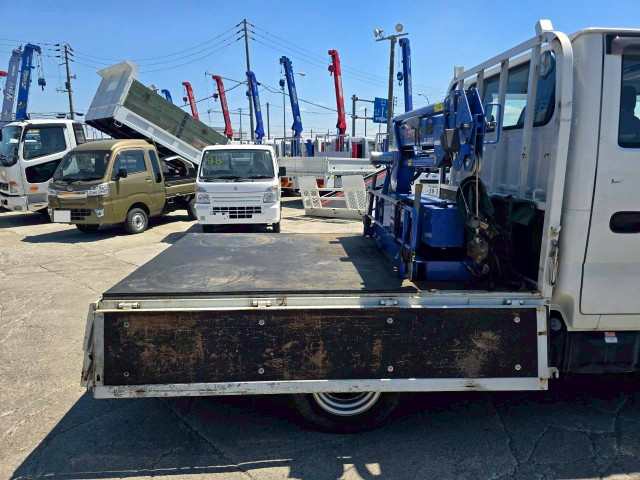 いすゞ エルフ 小型 Wキャブ TRG-NHR85A(109901) 15枚目