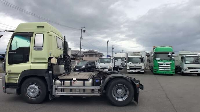 いすゞ ギガ 大型 トラクタ QKG-EXD52AD(37304) 8枚目