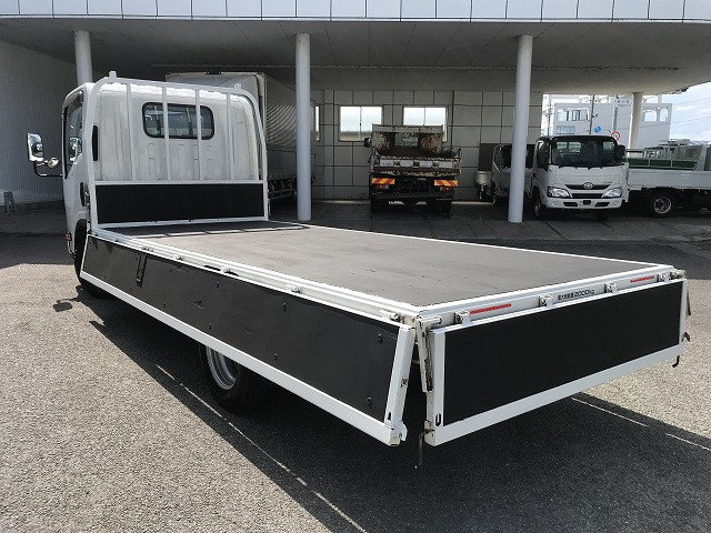 いすゞ エルフ 小型 平ボディ TRG-NLR85AR(111642) 13枚目