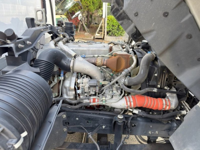 日野 レンジャー 中型 冷蔵冷凍バン 2KG-FC2ABG(110444) 20枚目