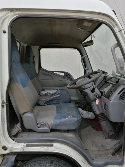 三菱ふそう キャンター 小型 バン KK-FE73CEV(3900) 34枚目