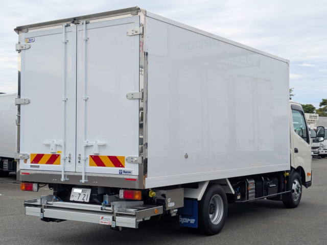 日野 デュトロ 小型 冷蔵冷凍バン 2WG-XZU713N(112969) 4枚目