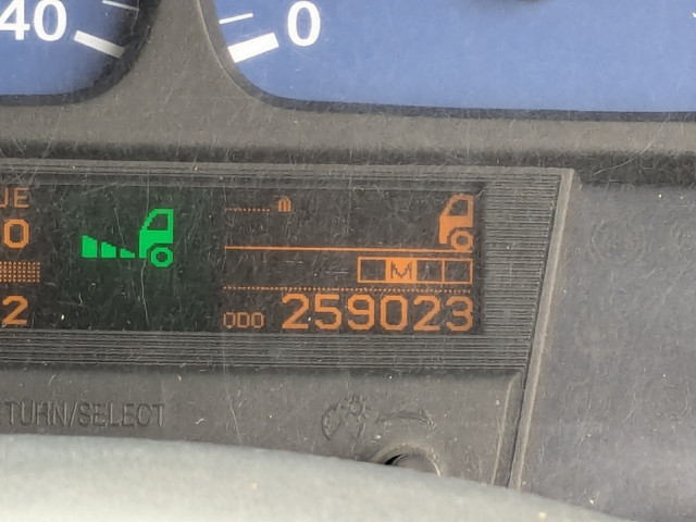 UDトラックス（日産） クオン 大型 QKG-CD5ZL(100336) 24枚目