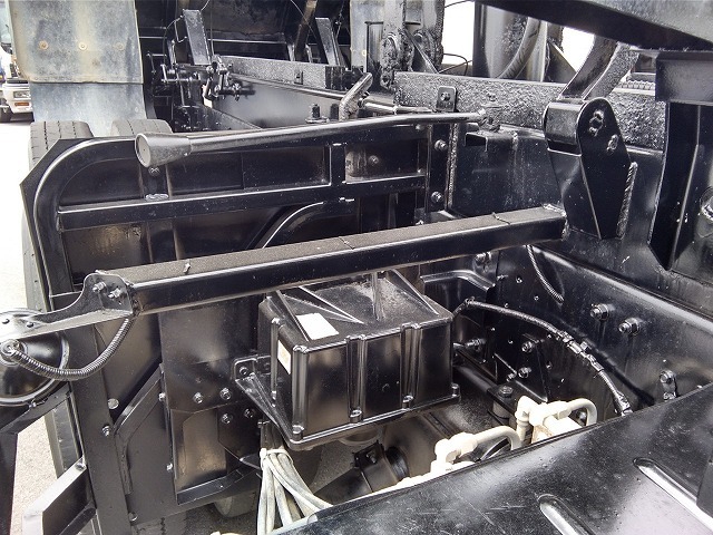 UDトラックス（日産） クオン 大型 土砂ダンプ ADG-CW4XL(11688) 66枚目