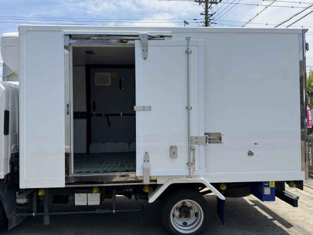 いすゞ エルフ 小型 冷蔵冷凍バン TPG-NKR85AN(109135) 8枚目