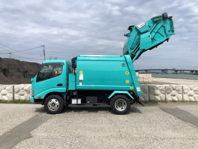 日野 デュトロ 小型 塵芥車（プレス式） 2RG-XZU605X(105362) 7枚目