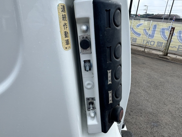 いすゞ エルフ 小型 塵芥車（回転式） SKG-NKR85YN(108586) 10枚目
