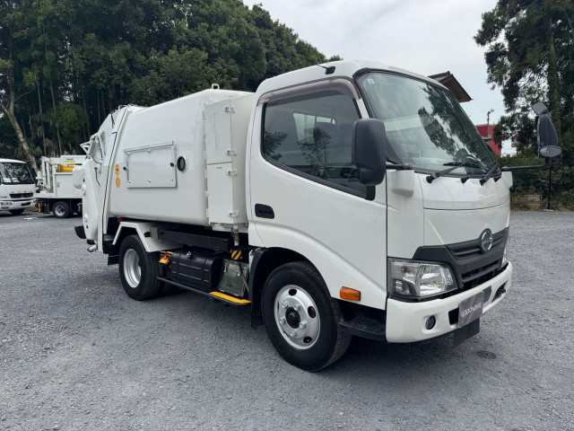 日野 デュトロ 小型 塵芥車（プレス式） TPG-XZU600X(110497) 4枚目