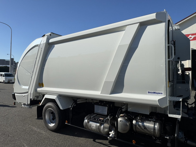 三菱ふそう ファイター 中型 塵芥車（プレス式） 2KG-FK72F(112788) 6枚目