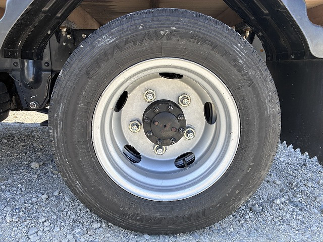 いすゞ エルフ 小型 平ボディ 2TG-NJR88AF(113331) 40枚目