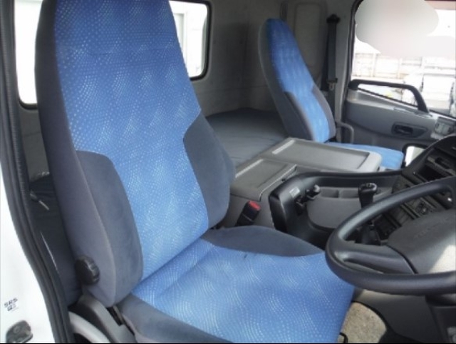 UDトラックス（日産） ビッグサム 大型 土砂ダンプ ADG-CD4YL(1600) 26枚目