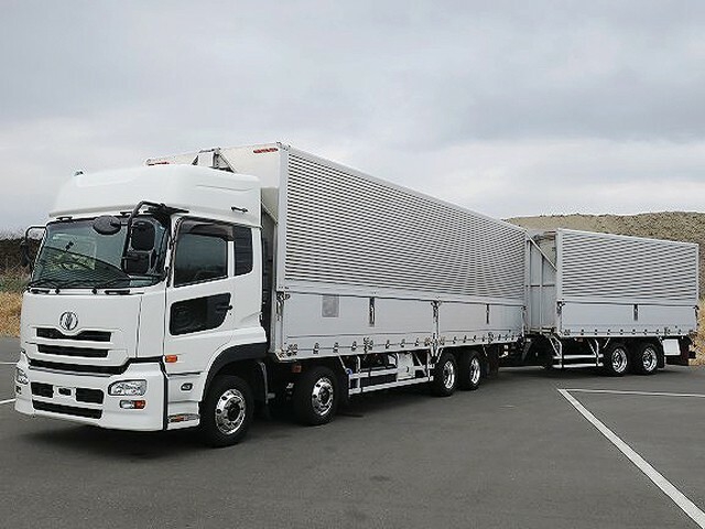 UDトラックス（日産） クオン 大型 ウィング LKG-CG5ZA(27446) 1枚目