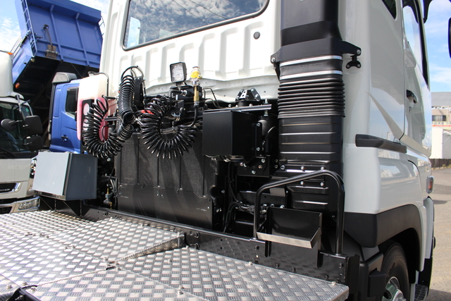 Mitsubishi Fuso super_great Large Tractor 2RG-FP84VER(105000) 10枚目