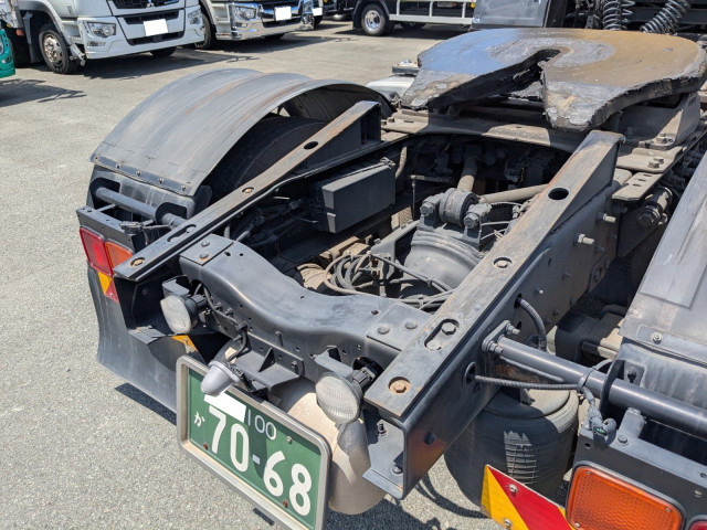 UDトラックス（日産） クオン 大型 トラクタ QPG-GK5XAB(109126) 13枚目