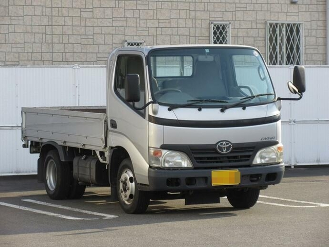 トヨタ ダイナ 小型 平ボディ BDG-XZU504(12067) 2枚目
