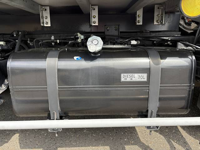 三菱ふそう キャンター 小型 冷蔵冷凍バン 2PG-FBAV0(105256) 23枚目