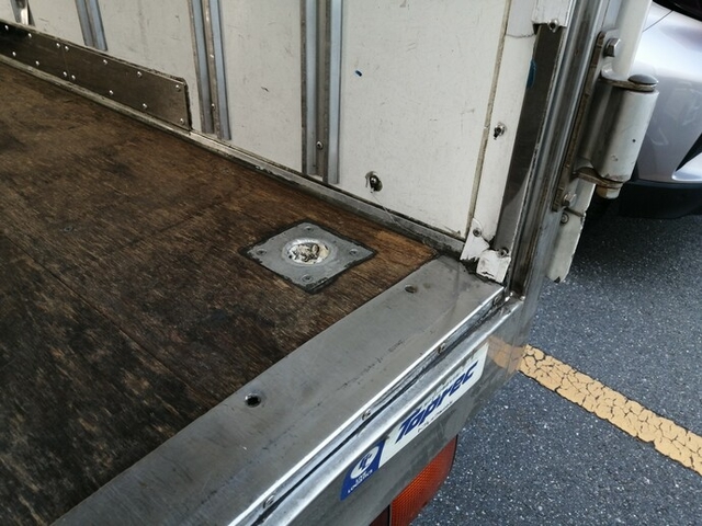 三菱ふそう キャンター 小型 冷蔵冷凍バン PDG-FE74BV(5548) 42枚目