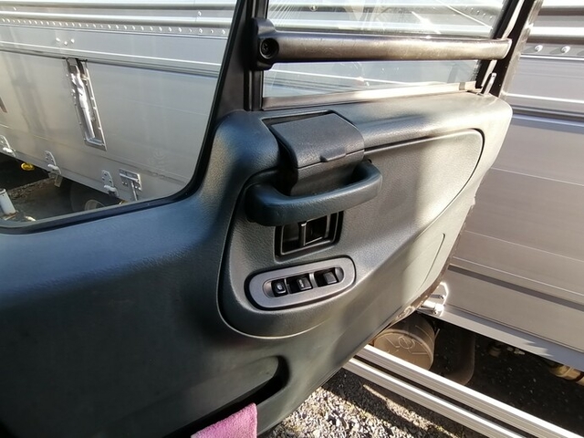 UDトラックス（日産） コンドル 中型 バン KK-MK2IA(5489) 14枚目
