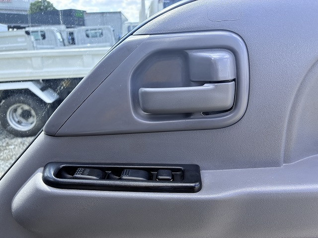 いすゞ エルフ 小型 バン KR-NHR69N(112071) 40枚目