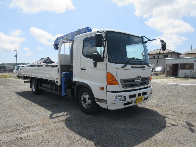 日野 レンジャー 中型 平ボディ（クレーン付） TKG-FD9JKAA(109751) 2枚目