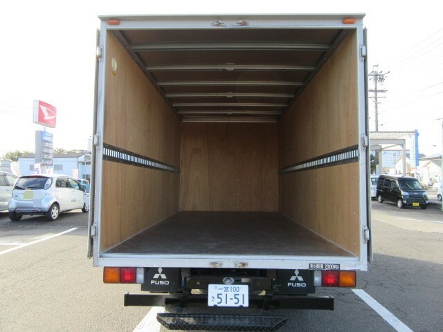 三菱ふそう キャンター 小型 バン PDG-FE82B(7841) 26枚目