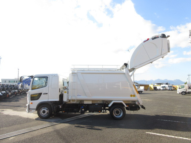 日野 レンジャー 中型 塵芥車（プレス式） 2PG-FD2ABA(96044) 12枚目
