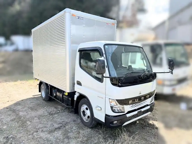 三菱ふそう キャンター 小型 バン 2RG-FEA20(106909) 2枚目