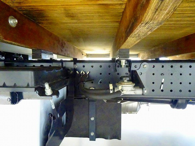 いすゞ エルフ 小型 平ボディ 2RG-NPR88AC(109701) 38枚目
