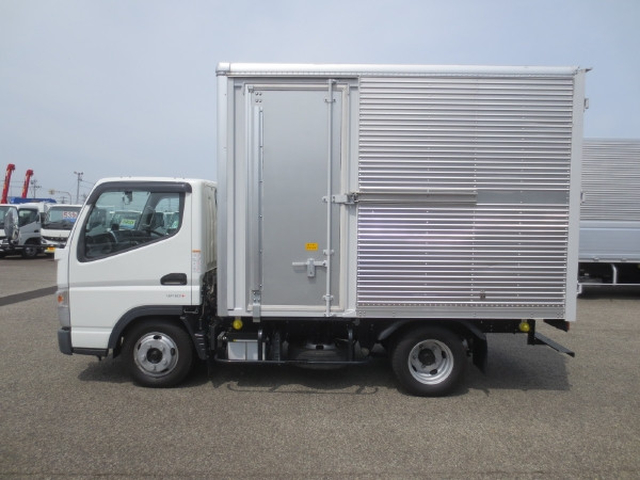 三菱ふそう キャンター 小型 バン 2RG-FBA20(105685) 9枚目