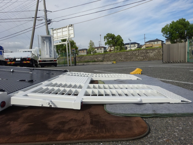 マツダ タイタン 小型 キャリアカー 2RG-LPR88AM(94878) 24枚目