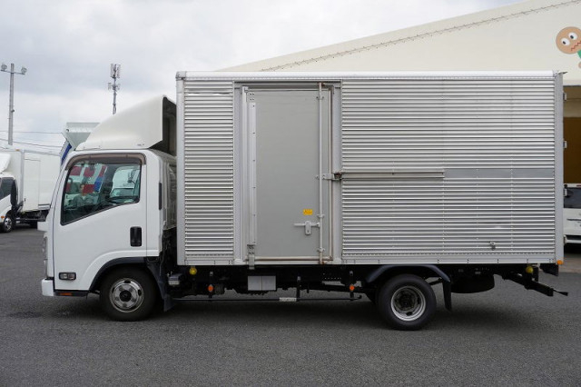 いすゞ エルフ 小型 バン TRG-NLR85AN(110760) 3枚目