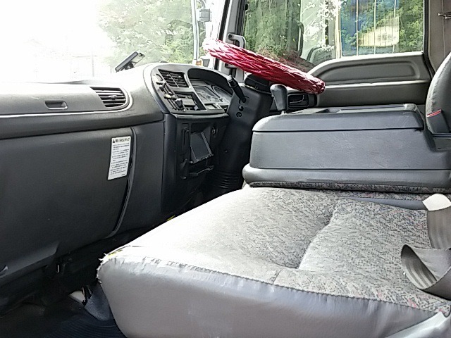 いすゞ フォワード 中型 バキュームダンパー/汚泥吸引車 KK-FRR35D4(7040) 18枚目