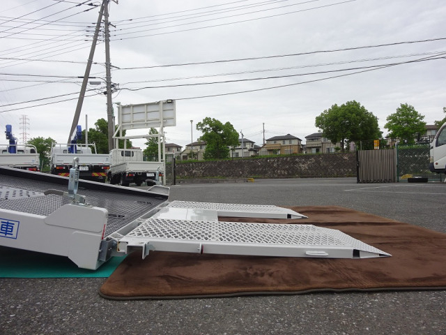 三菱ふそう ファイター 中型 キャリアカー 2RG-FK62F(107818) 16枚目