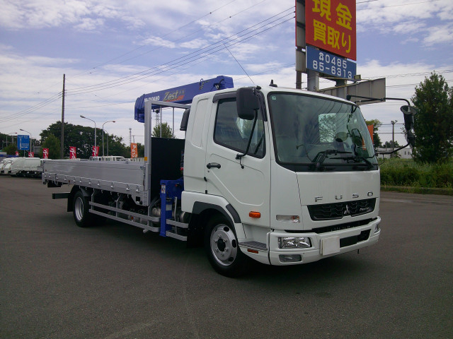 三菱ふそう ファイター 中型 平ボディ（クレーン付） 2KG-FK62F(108839) 3枚目