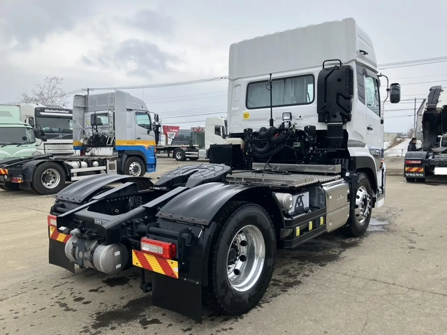 いすゞ ギガ 大型 トラクタ 2RG-EK5DAB(106845) 5枚目