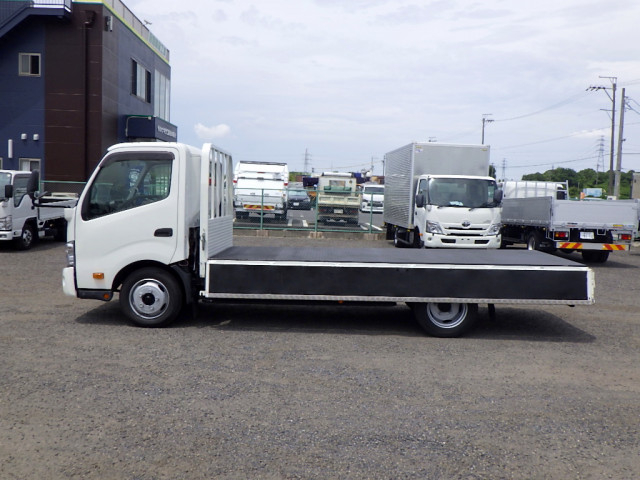 日野 デュトロ 小型 平ボディ TPG-XZC710M(110081) 8枚目