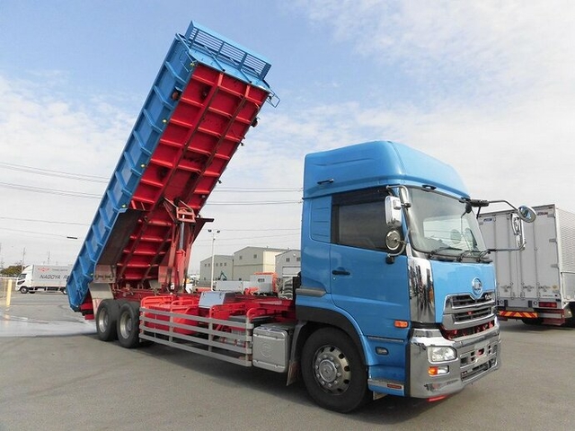 UDトラックス（日産） クオン 大型 深ダンプ（土砂禁） QKG-CD5ZL(8427) 2枚目