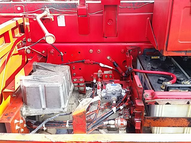 UDトラックス（日産） クオン 大型 土砂ダンプ ADG-CW4XL(9323) 18枚目