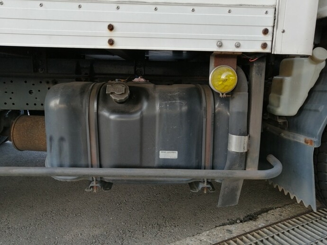 いすゞ エルフ 小型 冷蔵冷凍バン KR-NKR81EAV(5668) 23枚目