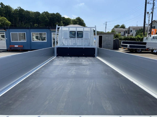 三菱ふそう キャンター 小型 平ボディ 2RG-FEAV0(112577) 9枚目