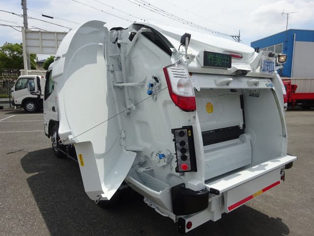 三菱ふそう キャンター 小型 塵芥車（プレス式） 2RG-FEAV0(113491) 19枚目