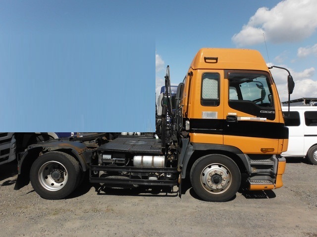 Isuzu giga Large Tractor KC-EXR82D2(2281) 4枚目