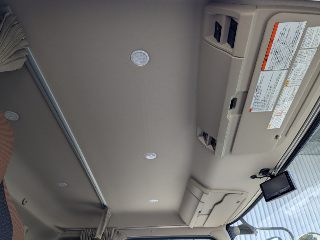 日野 レンジャー 中型 冷蔵冷凍バン 2KG-FD2ABG(105295) 38枚目