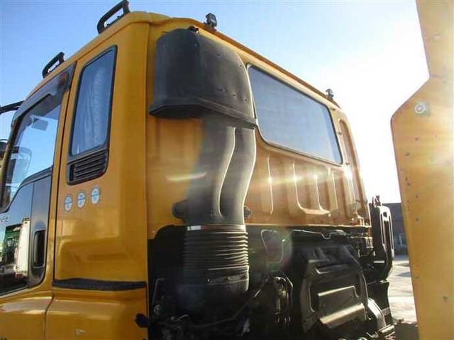 いすゞ ギガ 大型 平ボディ KC-CVR80H1(37981) 23枚目